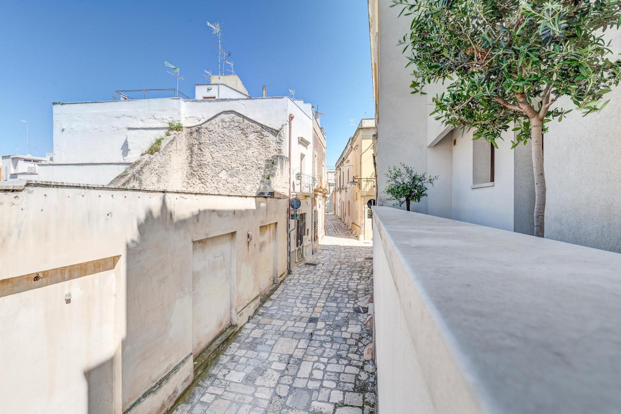 Santo Stefano Raro Rooms Collection Brindisi Exterior photo